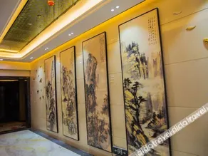 The Capris Hotel - Image 3