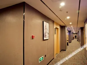 Thank Inn Plus Hotel He'nan Xinxiang Weibin District Pingyuan Road Department Store - Image 5