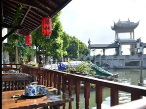 Zhouzhuang Zhenfeng Riverside Courtyard Hostel - Image 5
