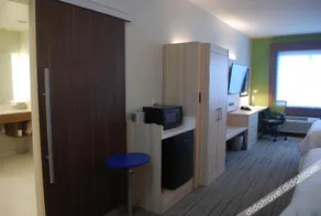 ホリデイ イン エクスプレス & スイーツ エドモントン N - セント アルバート by IHG - Image 4