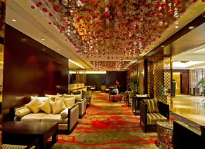 Chongqing Plaza Hotel - Image 3
