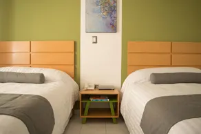 Mexico Inn Express Salamanca - Image 5