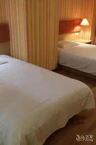 Home Inn - Image 4
