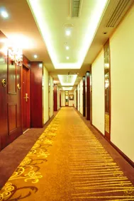Shiji Huangting Hotel - Image 2
