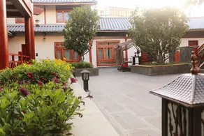 Yishan Mansion Lijiang - Image 2