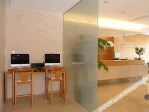 Ji Hotel (Nanjing Hongqiao Zhongshan North Road) - Image 3