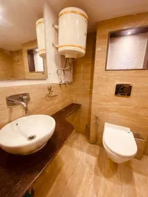 Hotel Royal Classic Residency - Image 5