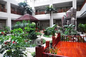 Weishuiyuan Hotel - Image 3