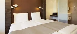 Hotel Premiere Classe Berlin Dreilinden - Image 3