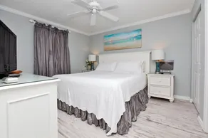 Pelican Beach Resort by Panhandle Getaways - Image 4