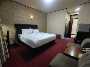 Cakra Residence Syariah Hotel - Image 2