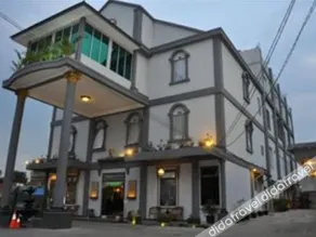 Hotel Ghotic Bandung - Image 3