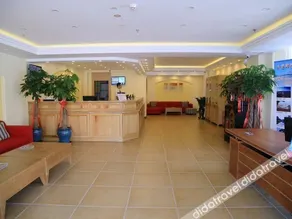 Home Inn Plus - Dalian Xinghai Park Nansha Street - Image 3