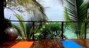 Surfers Bay Resort - Image 2
