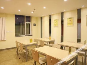 7 Days Inn Datong Railway Station - Image 2