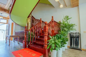 Yashe Renwen Hotel - Image 5
