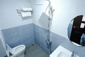 SKY HOTEL - Image 2