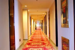 Baota Hotel - Image 3