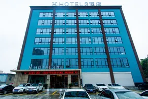 H HOTELS - Image 2