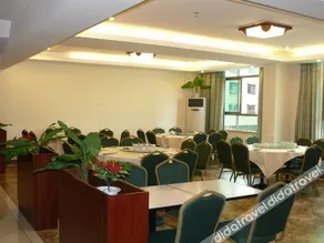 VIP Hotel - Image 2