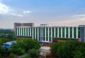 Guangzhou HuaYi Hotel - Image 5