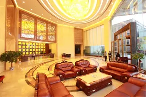 Golden Wave Hotel - Image 1
