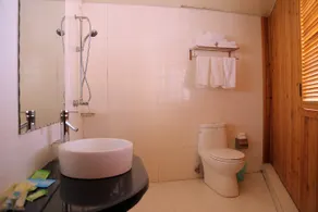 Hualian Express Hotel (Peking University Gate, Huangshan District) - Image 5