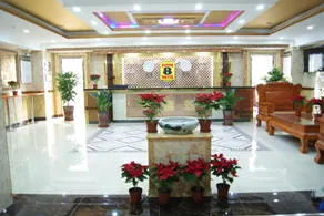 Super 8 Hotel by Wyndham Hotel Tangshan Wanda Plaza - Image 2