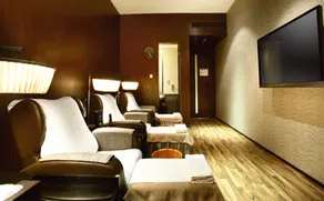 Palm Beach Hotel - Image 2