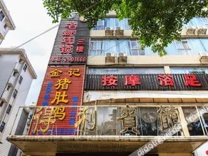 Deli Hotel - Image 5