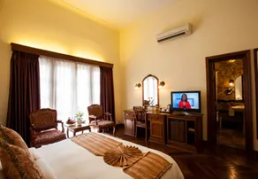 Hotel Majestic Saigon - Image 2
