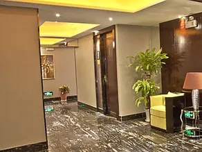 Yijin Meiyi Hotel (Binjiang Park CBD Food Street Branch) - Image 2