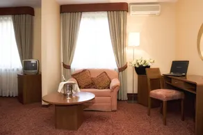 Hotel Classic - Image 3