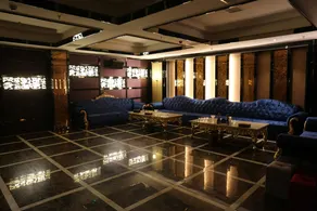 Xinnong Court Hotel - Image 5