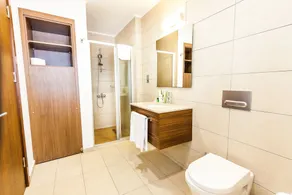 Port View Hotel - Image 3