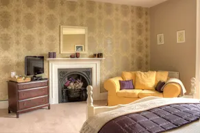 Goss Hall Bed & Breakfast - Image 4