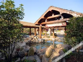 Chaohu Fragrant Hotspring Spa Resort - Image 5
