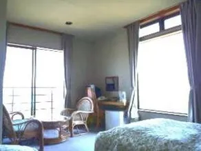 Ocean Front Larise - Image 5