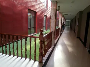 Linyi Red Apple Hot Spring Hotel - Image 5