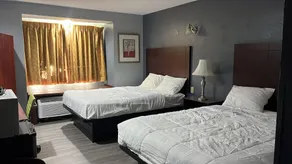 BlissPoint Inn & Suites, Northwood - Image 3