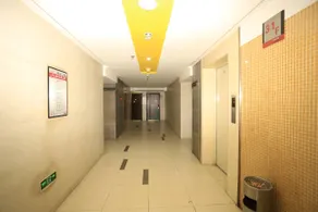 Chongqing Baoshu Apartment (Guanyinqiao Delicious Street) - Image 3