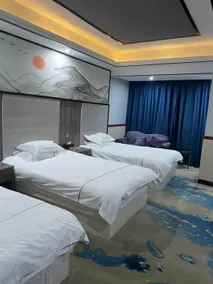 Yilong Anyun Hotel (Quzhou Qujiang Yintai City Branch) - Image 5