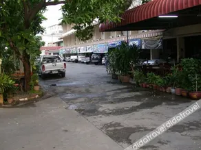 Inthanin Hotel - Image 4