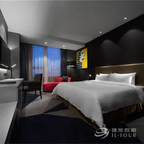 Gallery F Hotel - Image 4