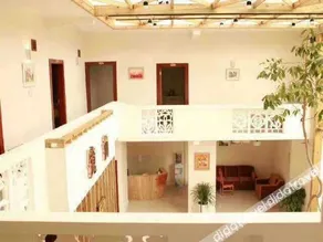 Jinghu Theme Hotel - Image 2