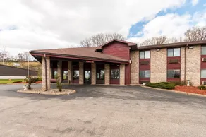 Rodeway Inn - Image 3