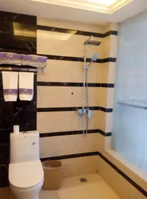 New Sihailong Theme Hotel - Image 5