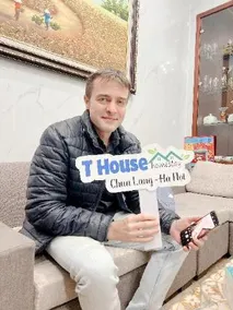 T House - Image 2