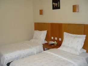 Linhai Huaqiao Hotel - Image 3