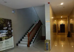 Junyi Business Hotel - Image 5